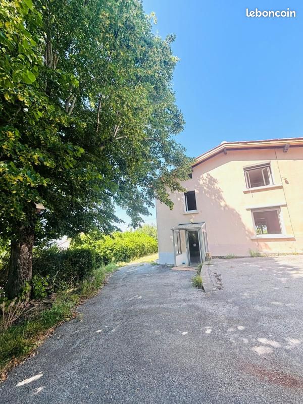 Maison 5 pièces 135 m² · à Revel · 135 m² · 190 000 €