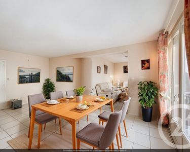 Appartement 215 000 € - 98 m²