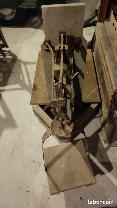 Ancienne Bascule Agricole et POIDS (image 3)