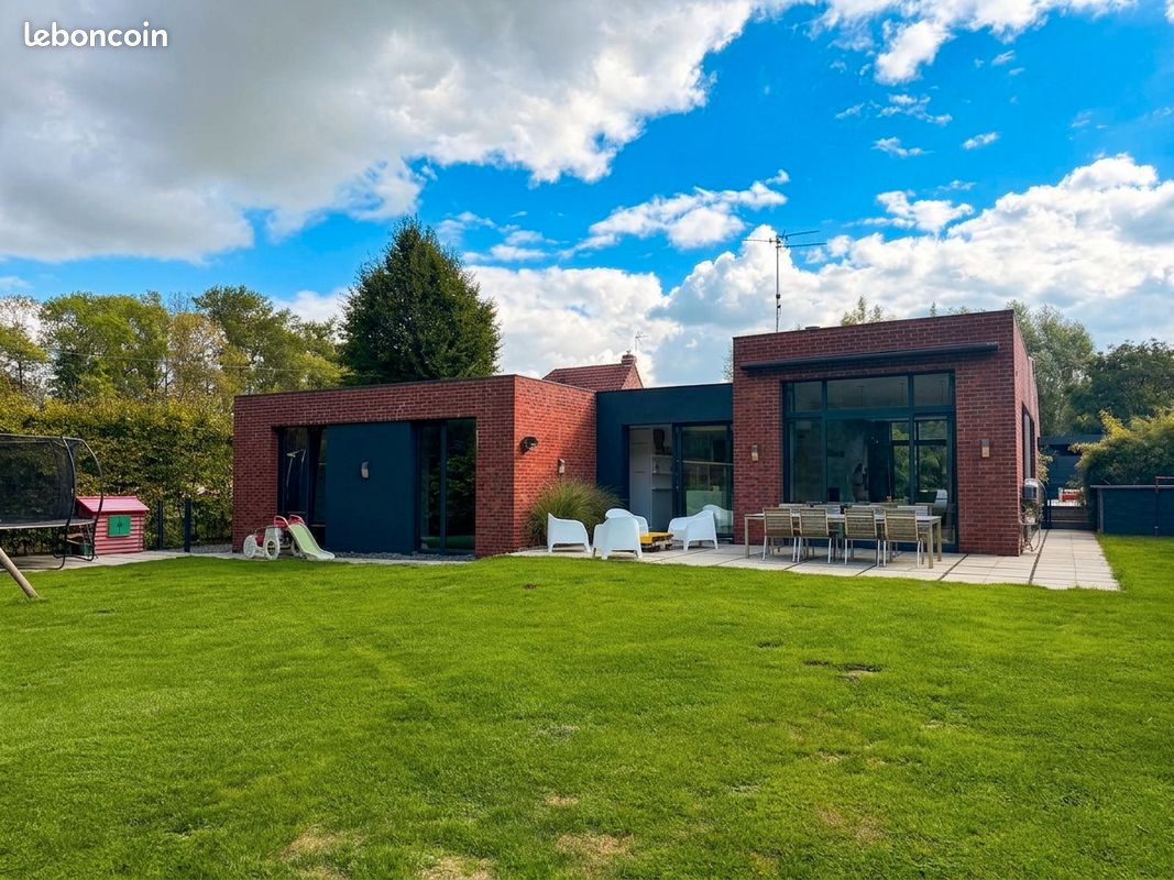 Maison 7 pièces 195 m² · à Bourghelles · 195 m² · 799 000 €