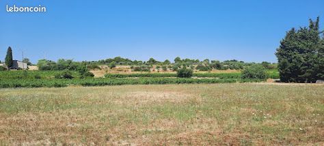 Terrain à bâtir de 793 m² à MODENE (84) · à Modène · 141 500 €