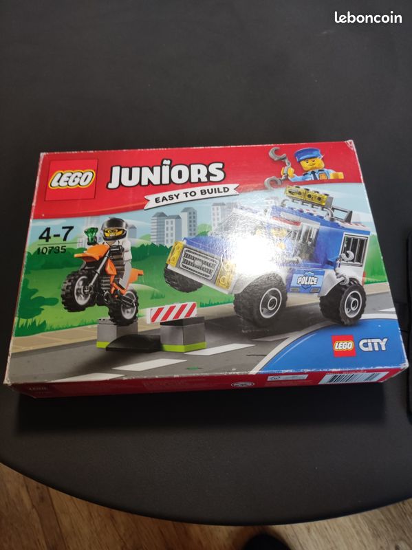 Lego junior10735 (image 1)