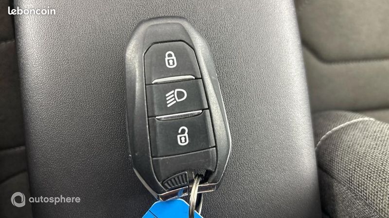 Citroen C4 PureTech 130ch S&S Shine (image 23)