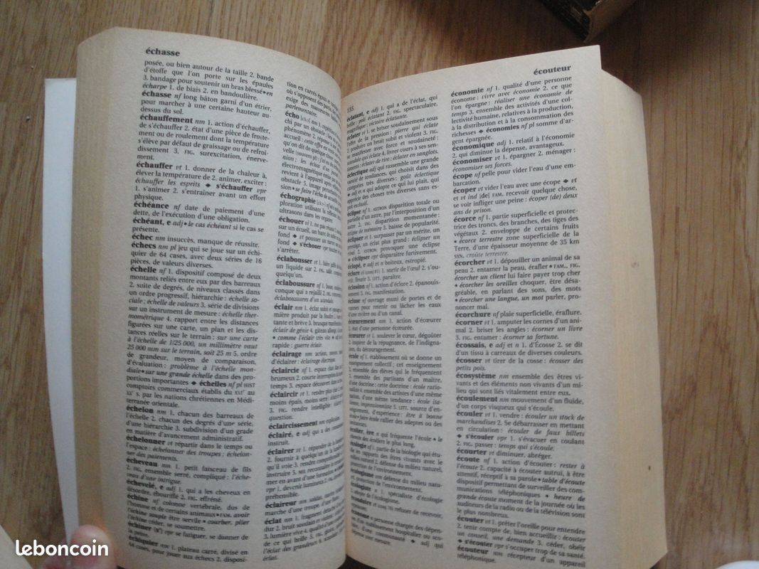 Dictionnaire de Français Larousse 455 pages (image 2)