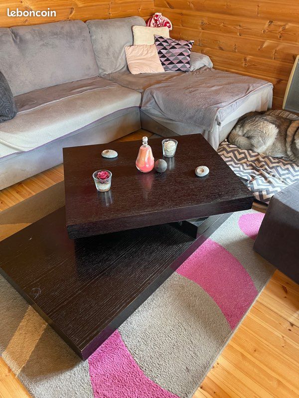 Table (image 1)