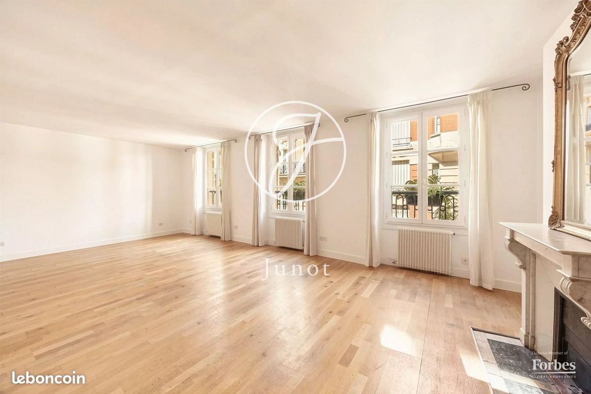Appartement 5 pièces 106 m² · à Paris · 106 m² · 1 290 000 €