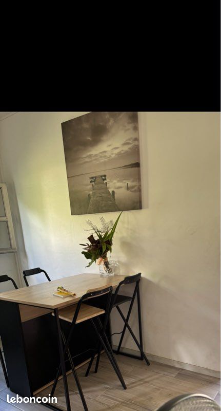 Table haute avec rangement (image 3)
