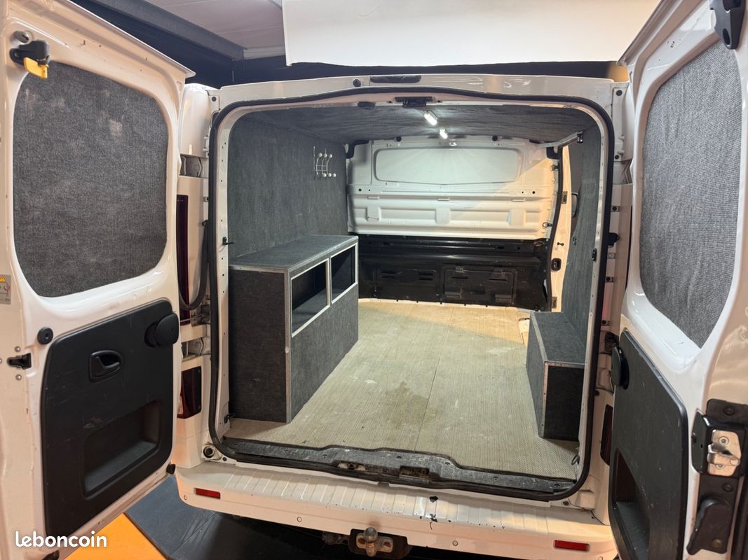 Opel vivaro vu fourgon 1.6 cdti bi-turbo 125 l1h1 ecoflex pack plus clim start-stop / gps / camera / mains-libre (image 7)