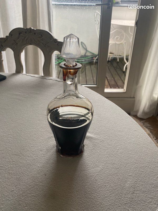 Carafe (image 1)