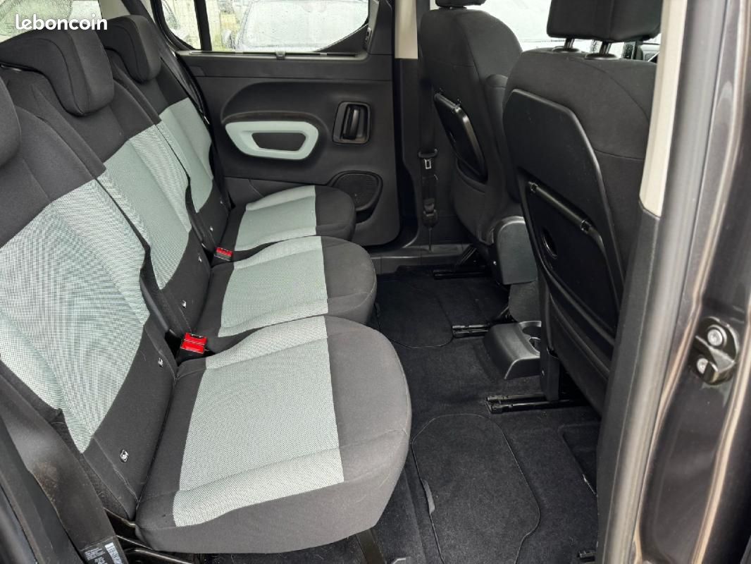 Citroën Berlingo Taille M BlueHDi 130 SetS EAT8 Feel (image 8)