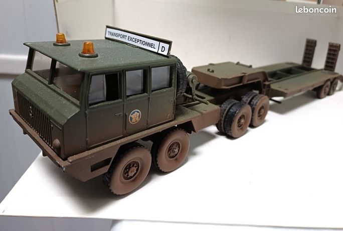 Solido 1:50 - Porte-char Berliet T12 Militaire Kaki (France) Avec Gyrophare électrique