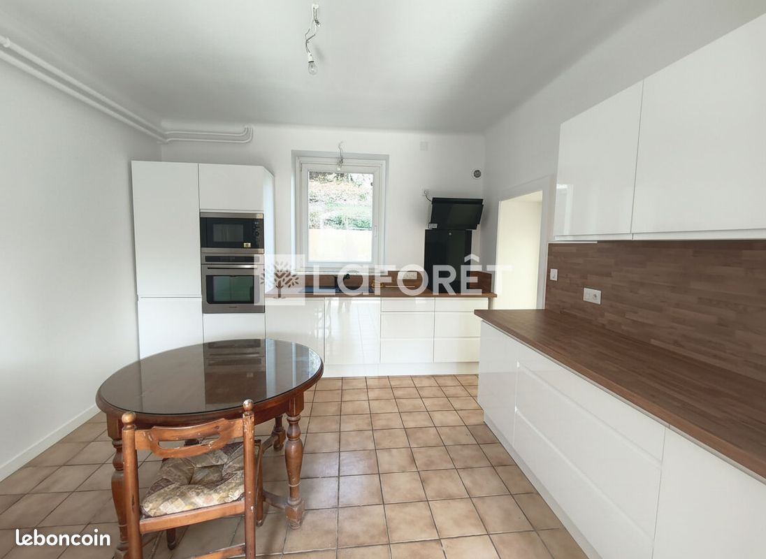 Maison 5 pièces 136 m² · à Hombourg-Haut · 136 m² · 950 €/mois
