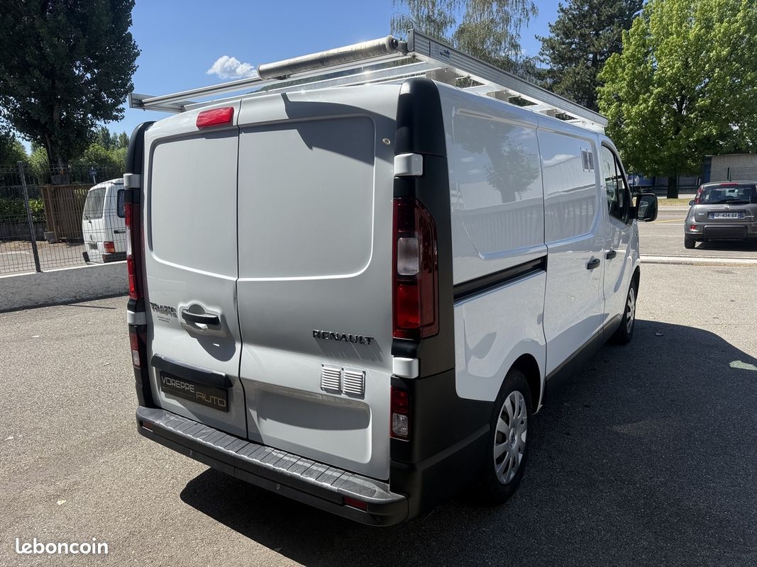 Renault TRAFIC III FG L1H1 1000 1.6 DCI 95CH GRAND CONFORT E6/ AVEC TVA / 1 ERE MAIN / (image 4)