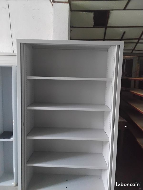 Armoire metalique a rideau (image 1)
