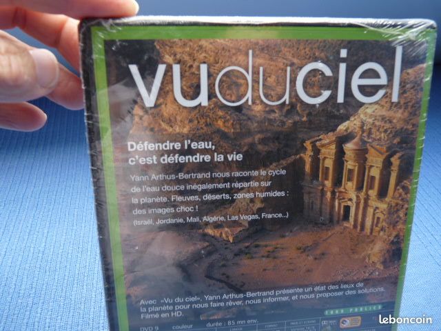 DVD "Vu du ciel" Yann Arthus Bertrand (paris), Bloody sunday, Le cochon de Gaza... (image 2)