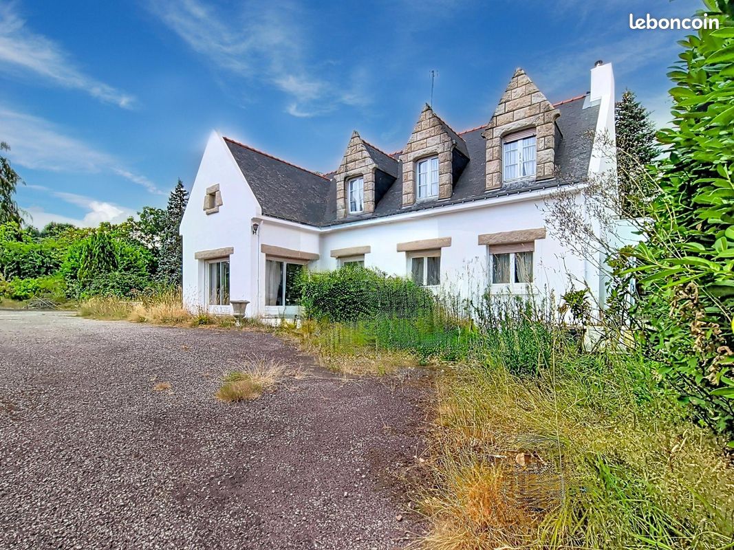 Maison 10 pièces 182 m² · à Ploeren · 182 m² · 605 000 €