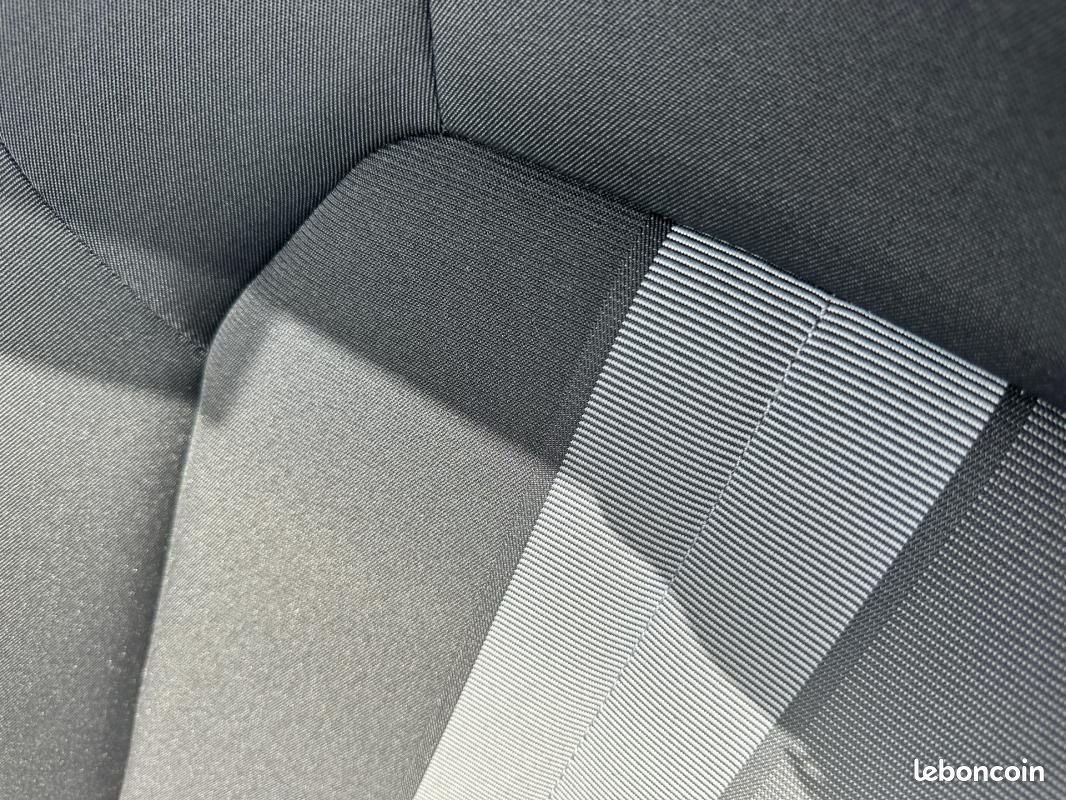 Audi A3 sportback TFSI Mild Hybrid 116 S tronic 7 Design (image 9)