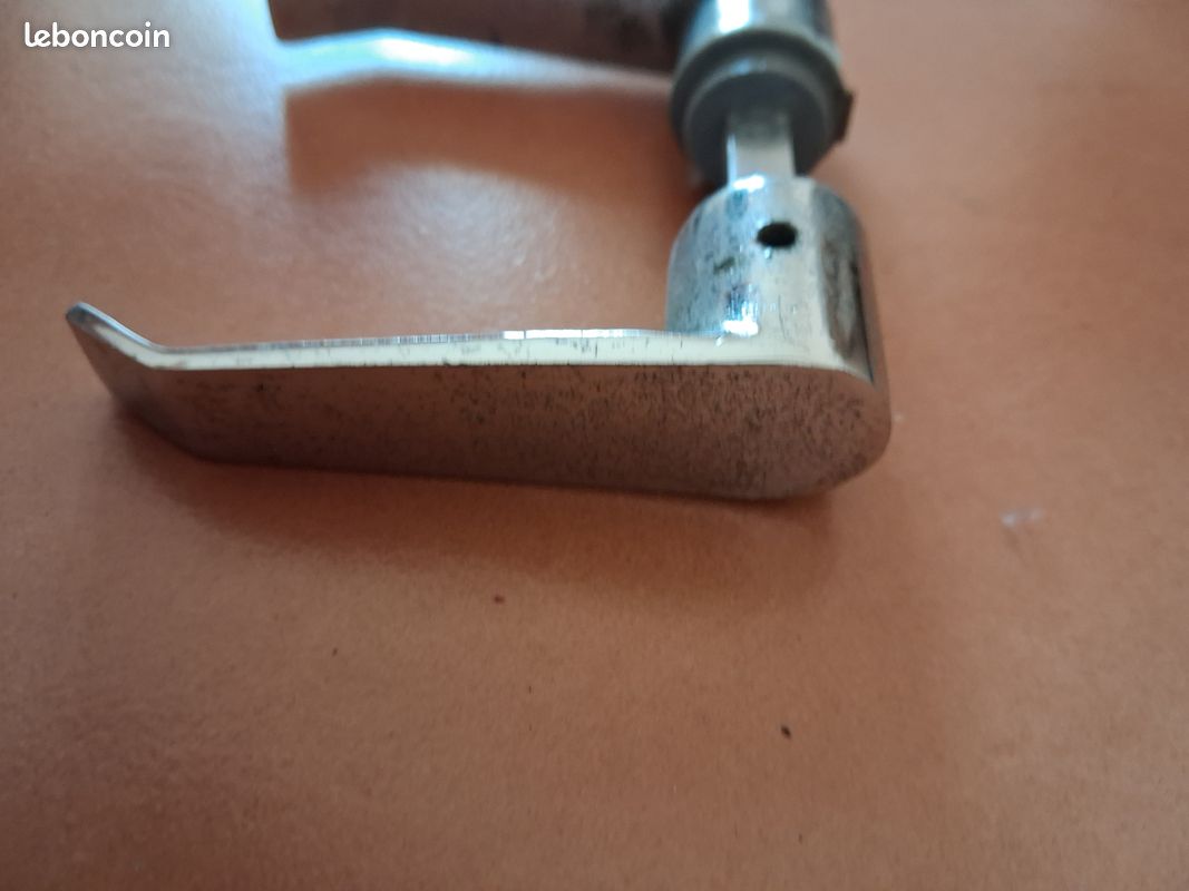 Béquille de porte vintage Poignée tirage double d'occasion (image 3)