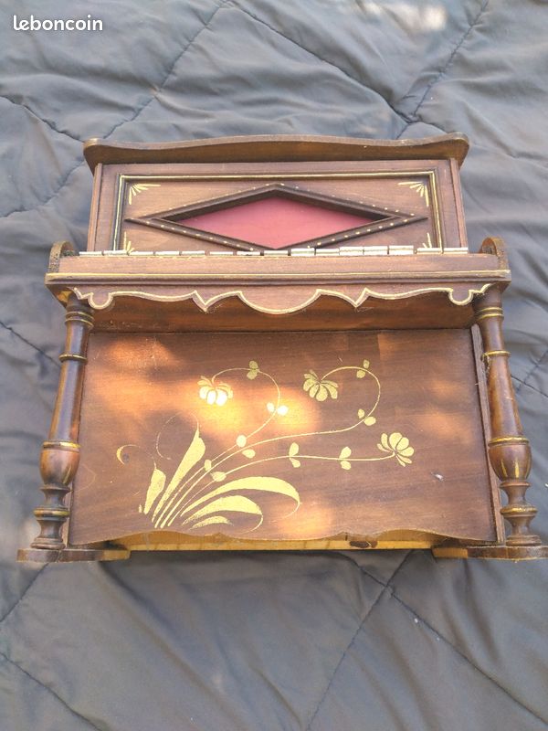 Petit piano artisanal (image 2)