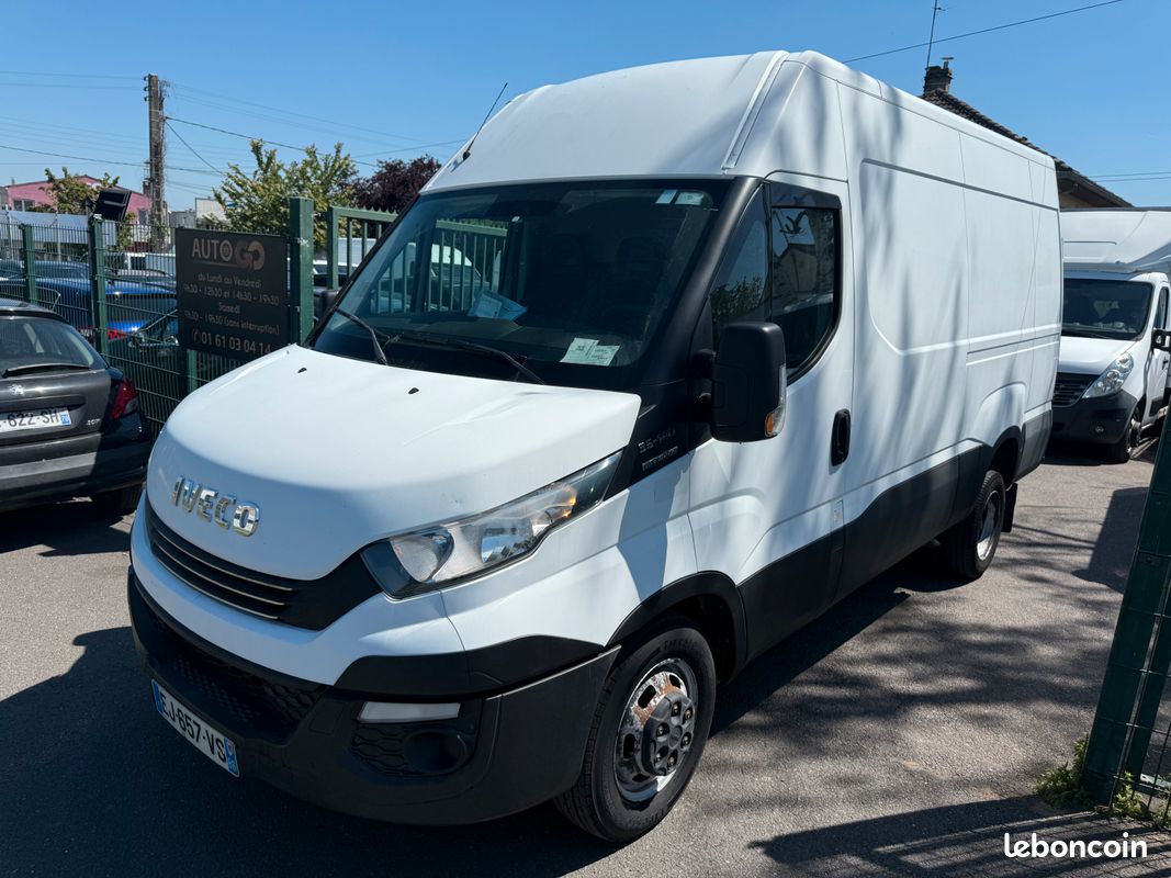 IVECO DAILY V FOURGON TOLE 2.3 35C14 JUMELE BOITE AUTOMATIQUE 12900 TTC TVA RECUPERABLE PAYEZ EN 4x 10x 12x 24x 36x (image 1)