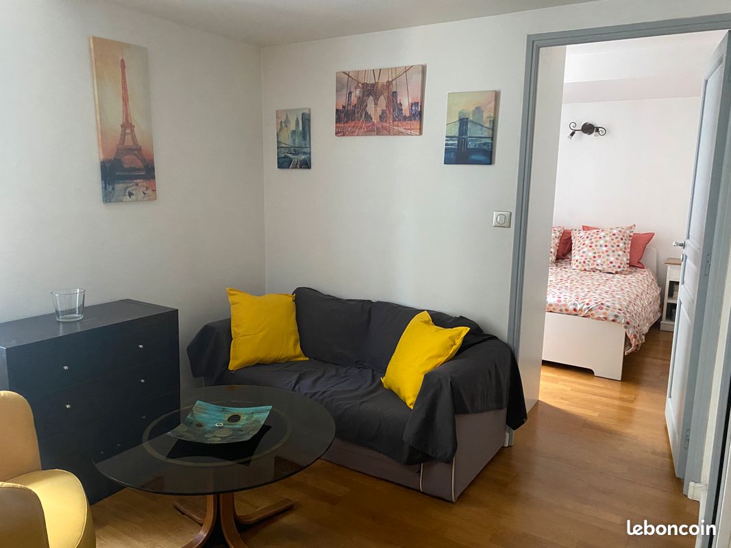 Appartement 2 pièces 33 m² · à Versailles · 32,5 m² · 1 000 €/mois