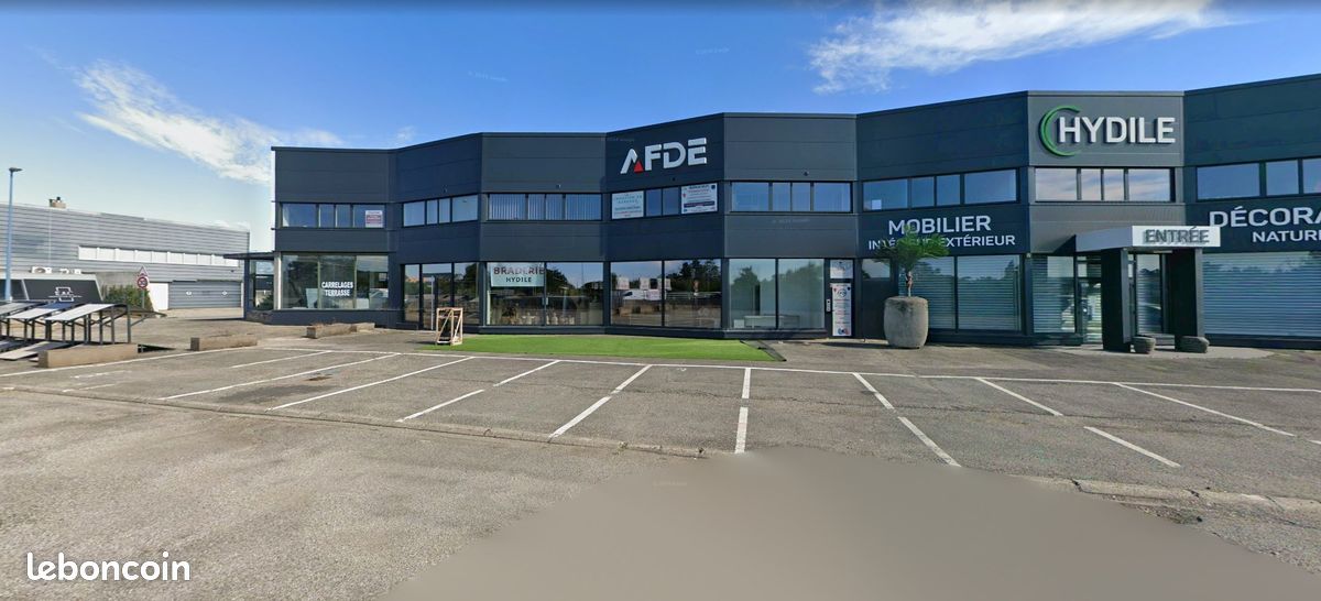 Local commercial 5 pièces 125 m² · à Bourg-de-Péage · 125 m² · 259 000 €