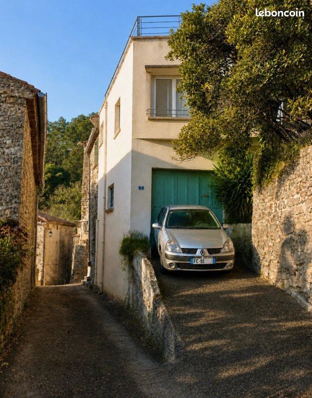 Maison 6 pièces 145 m² · à Saint-Brès · 145 m² · 128 000 €