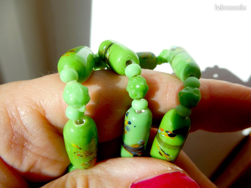 Collier Vintage En Perles De Pâte De Verre - Ancien, Occasion - Fabriqué En France