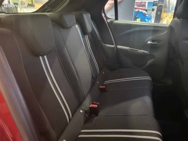 Opel Corsa 1.2 75ch GS (image 12)
