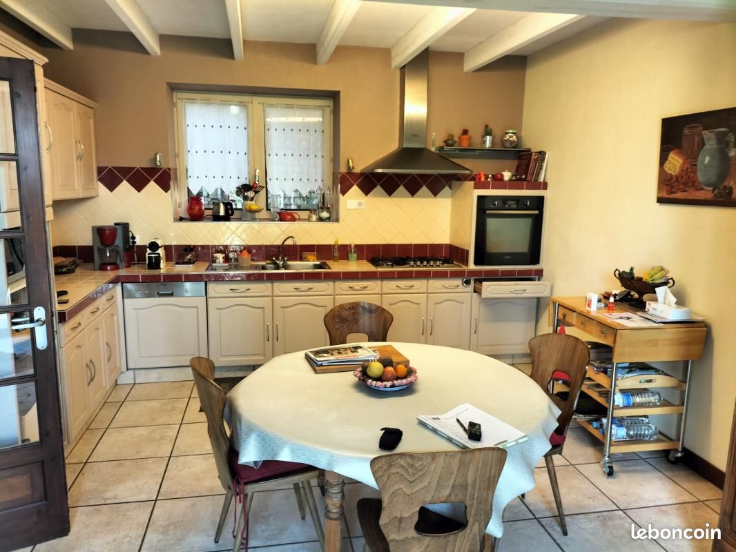 Ferme 7 pièces 200 m² - Melle 79500 (image 3)