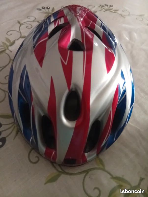 Casque vélo Royal Baby – Rouge, bleu et blanc (image 1)