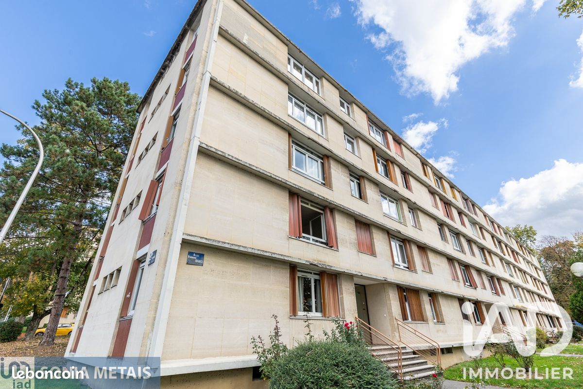 Appartement 3 pièces 56 m² · à Savigny-sur-Orge · 56 m² · 123 000 €