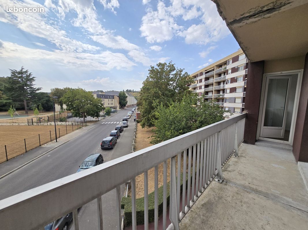 Appartement 3 pièces 65 m² · à Évreux · 65 m² · 880 €