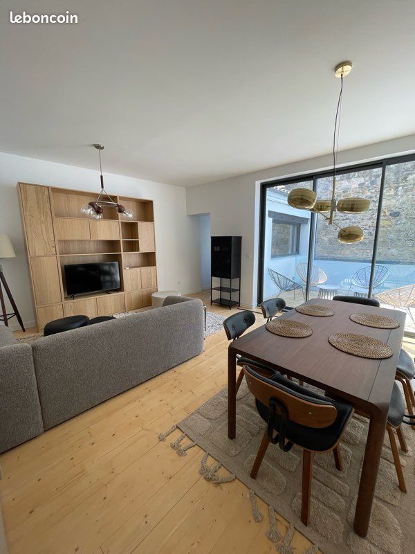 Maison 5 pièces 140 m² · à Bordeaux · 140 m² · 2 800 €