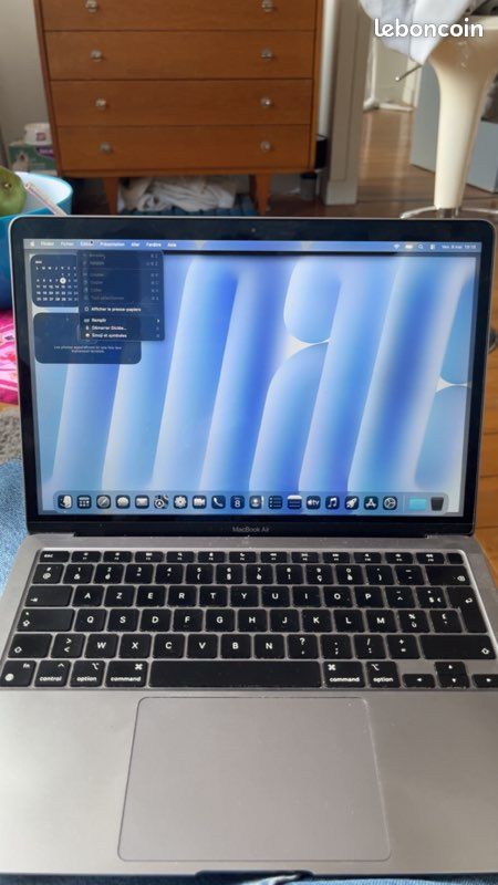 MacBook Air (image 1)