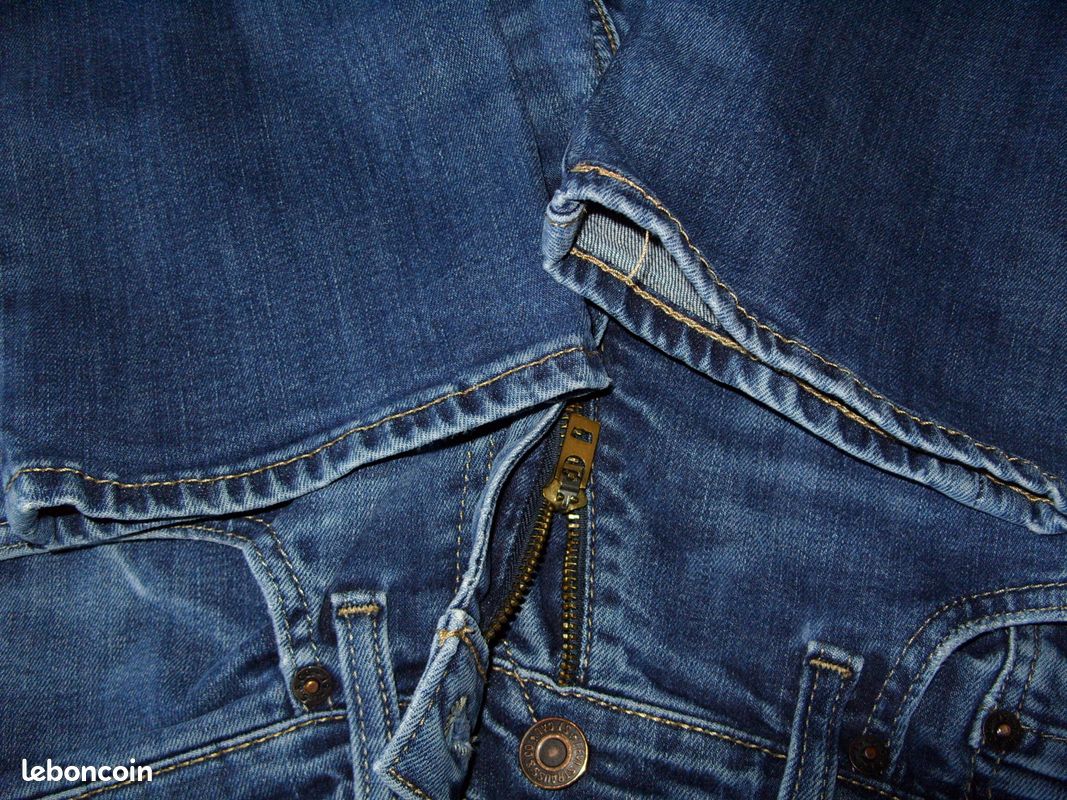 Jean Levi's 511 Slim Stretch Bleu - Taille W29 L32 - Coupe Fuselée - Neuf Sans étiquettes
