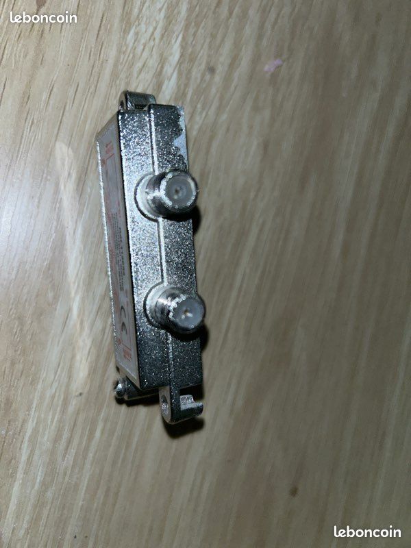 Répartiteur satellite (image 2)