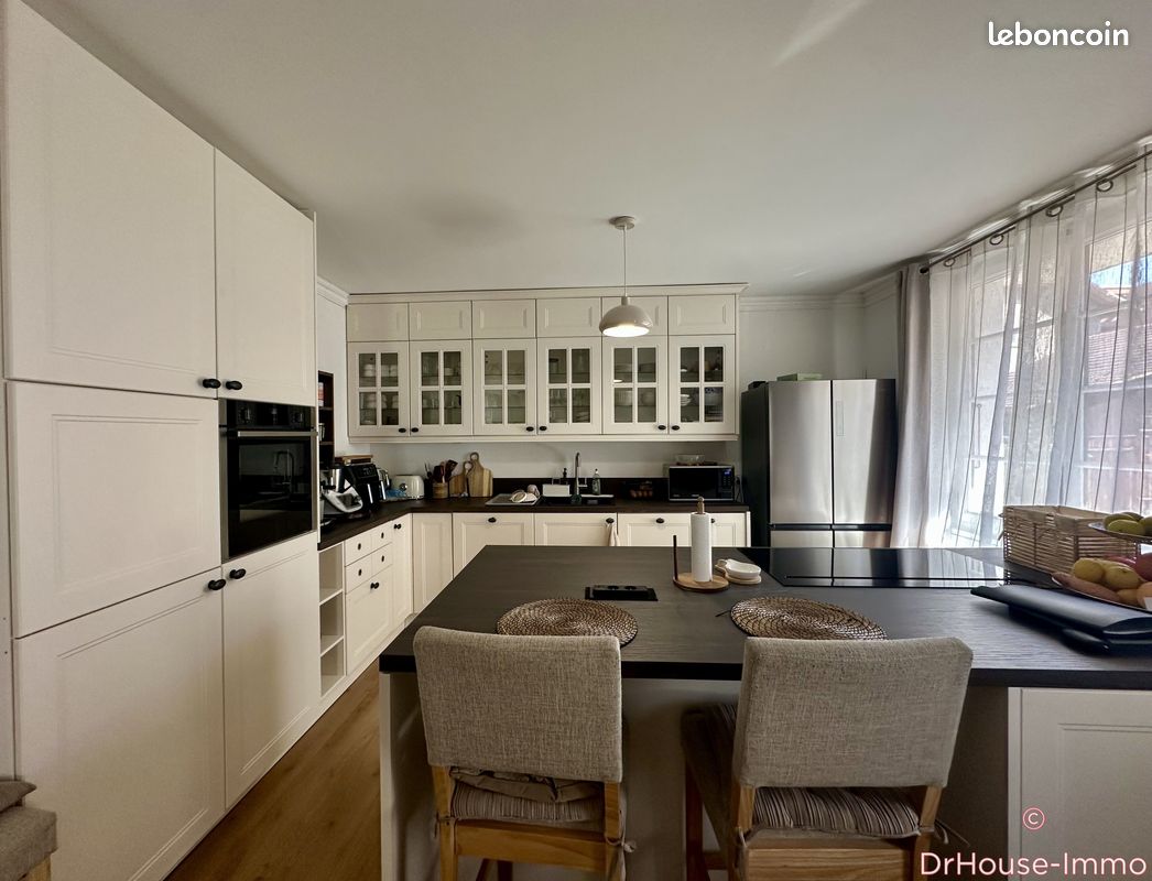 Appartement 4 pièces 100 m² · à Cluses · 100 m² · 249 000 €