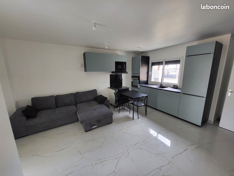 Location meublée appartement 3 pièces 45 m² Rosny-Sous-Bois (93110) 1.400 (image 2)