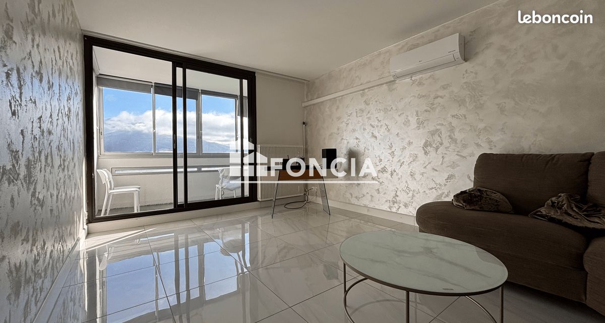 Appartement 4 pièces 80 m² · à Échirolles · 80 m² · 670 €/mois