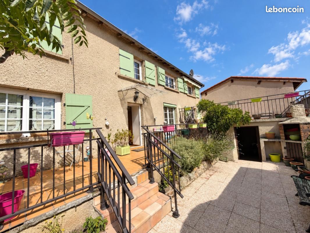 Maison 5 pièces 104 m² · à Cellieu · 104 m² · 219 000 €