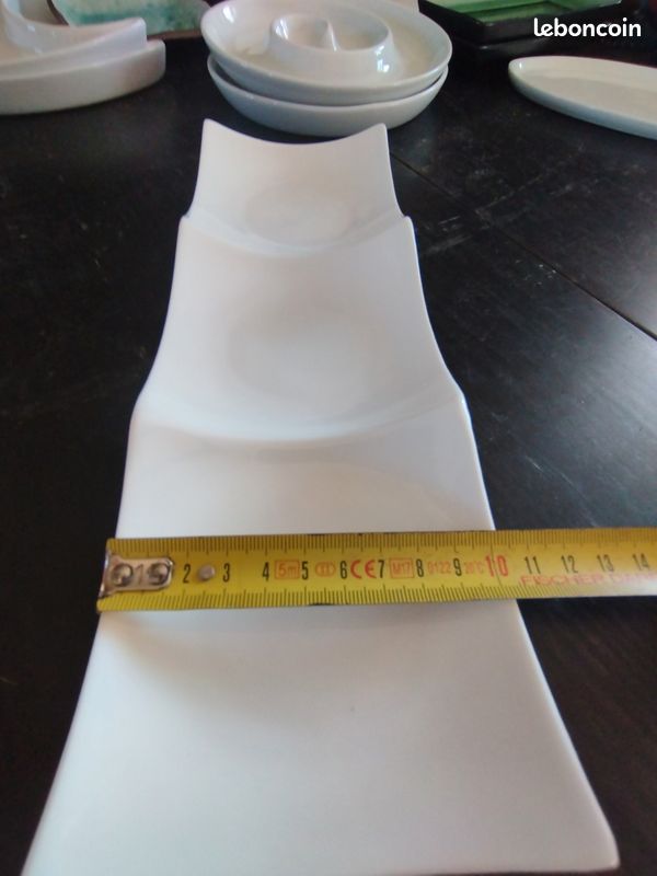 Plat apéritif avec 3 compartiments 30cm – SEBALA KITCHEN │ Élégance Plat apéritif avec 3 compartiments 30cm – SEBALA KITCHEN │ Élégance