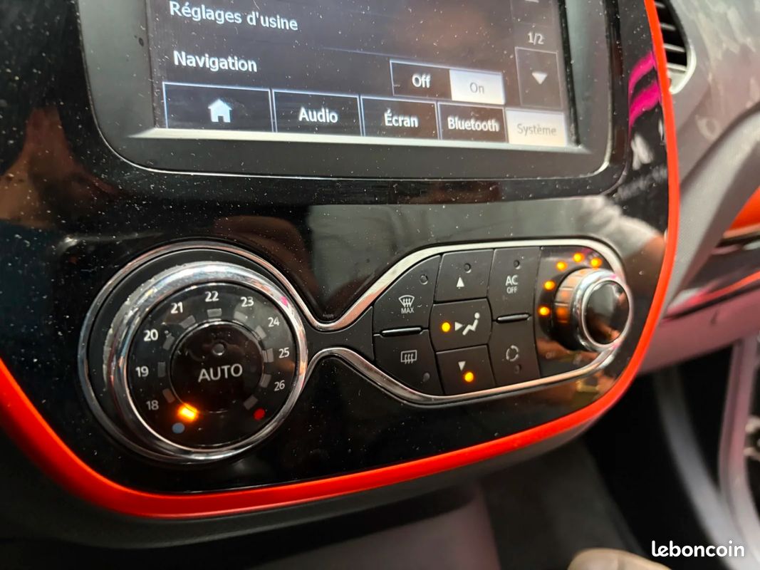 RENAULT CAPTUR dCi 90 Energy S&S eco² Intens / REVISION OK / CAMERA DE RECUL (image 33)
