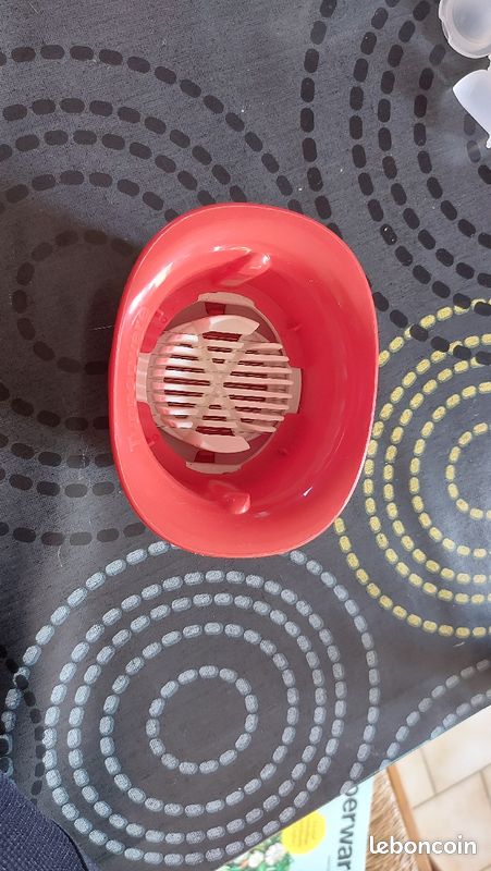 Tupperware (image 8)
