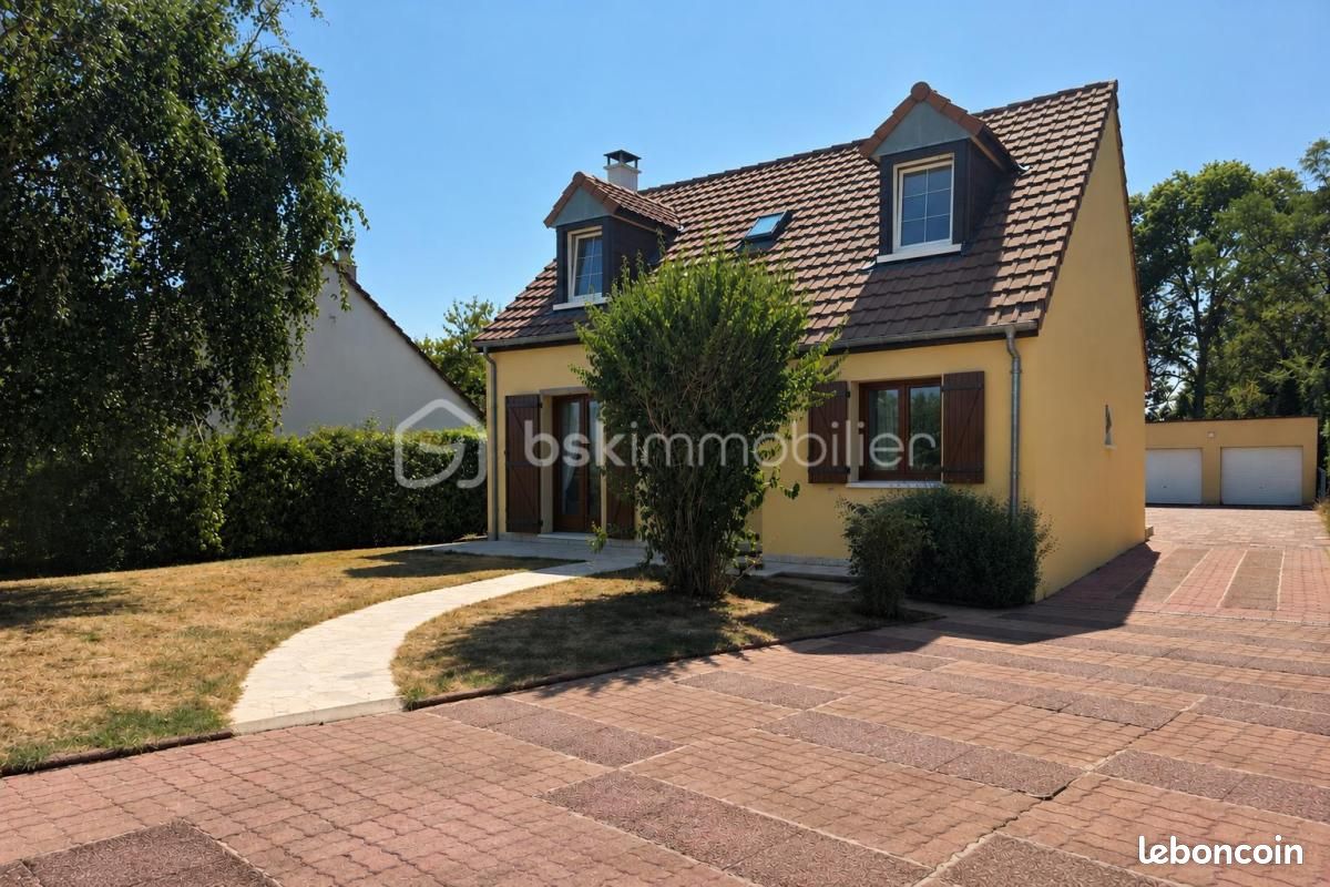 Maison 5 pièces 114 m² · à Moncourt-Fromonville · 114 m² · 345 000 €