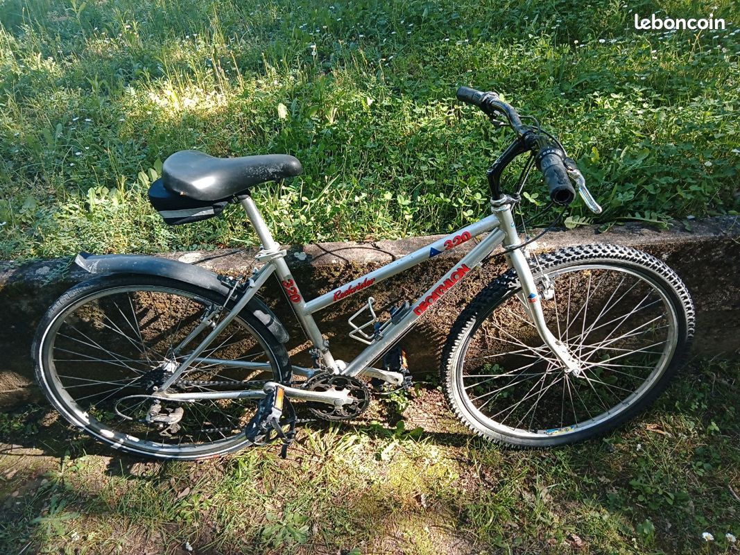 VTT VTC Decathlon Rockrider 320 Vélos