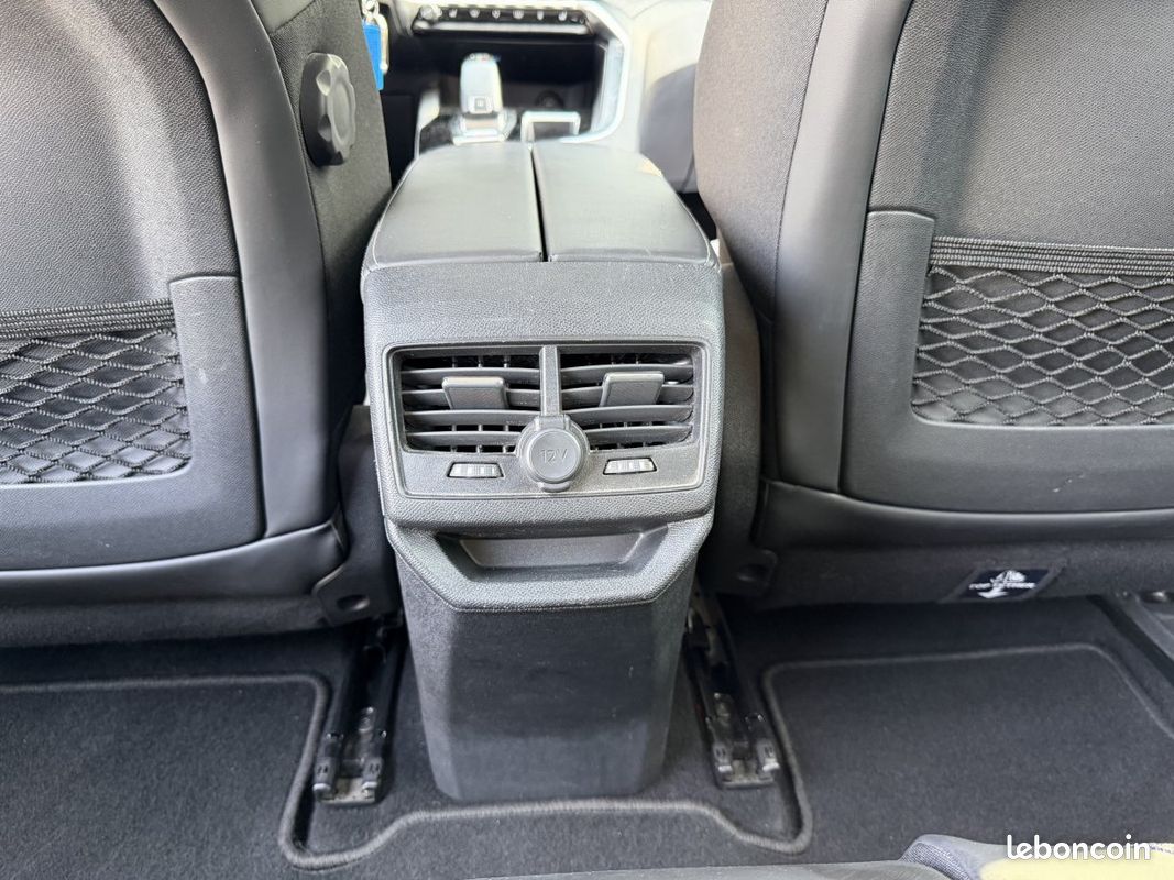 Peugeot 3008 (2) BlueHDi 130 EAT8 ALLURE (image 9)