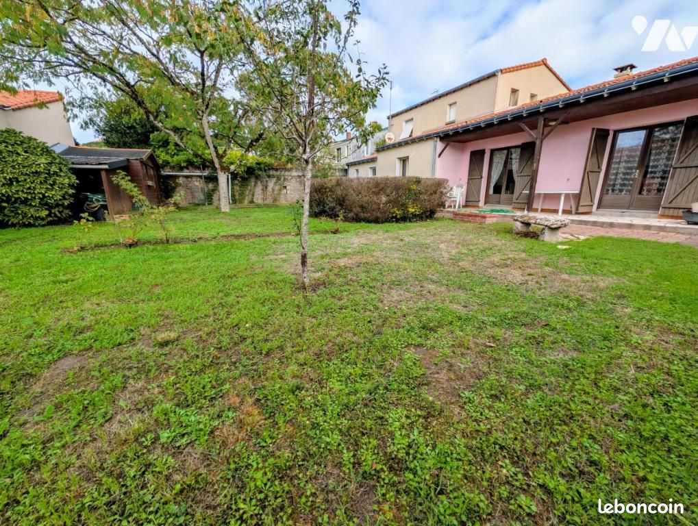 Maison 6 pièces 128 m² · à Aigrefeuille-sur-Maine · 128 m² · 243 577 €