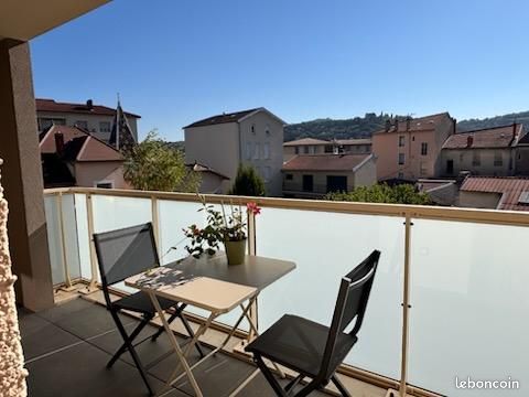 Appartement 3 pièces 66 m² · à Saint-Romain-en-Gal · 66 m² · 1 080 €