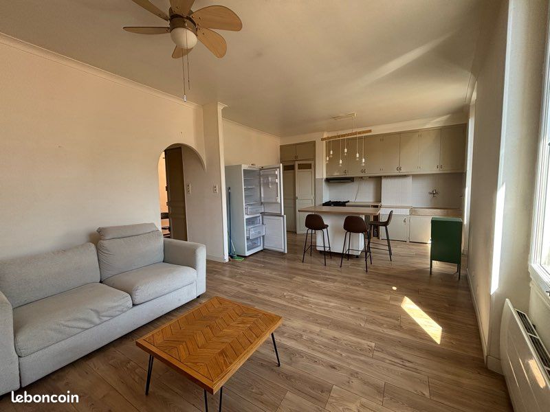 Appartement 3 pièces 53 m² · à Aubagne · 53 m² · 900 €